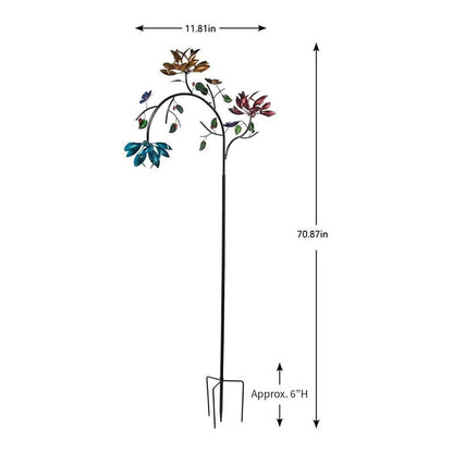 Simulerad blomma och fjärils järnprydnad till trädgården