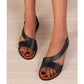Platta sandaler med fiskmynning och rivjärn