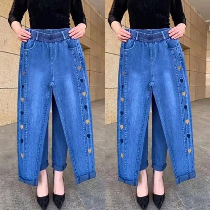 Kvinnors högelasticitet hjärtmönster broderade jeans